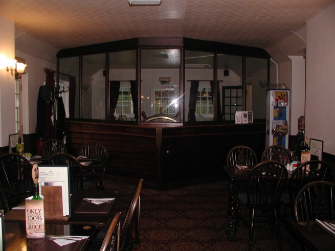 The Malters(inside the pub)-Pics. by Lau-Ranworth 2008,July-